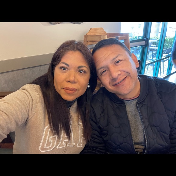 Meet your Posher, Carla - Picture 1 of 1